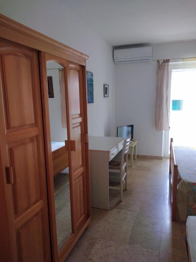 Aparthotel Luna Tsuki Seven à Rovinj Extérieur photo