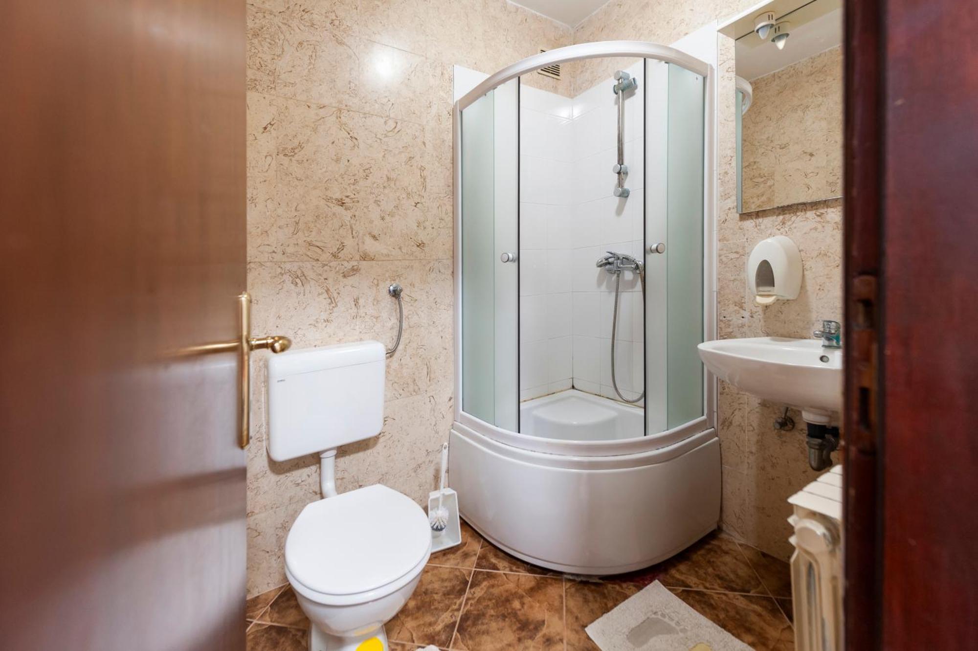 Aparthotel Luna Tsuki Seven à Rovinj Extérieur photo