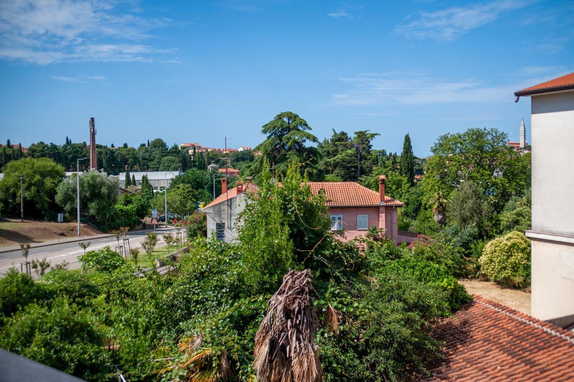 Aparthotel Luna Tsuki Seven à Rovinj Extérieur photo